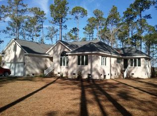 305 Point Of Sail Dr, Aurora, NC 27806