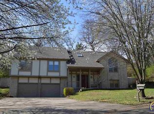 3783 SW Wood View Dr, Topeka, KS 66610