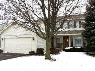 23 Jefferson Ln, Cary, IL 60013