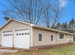 11093 Bethel Church Rd, Manchester, MI 48158