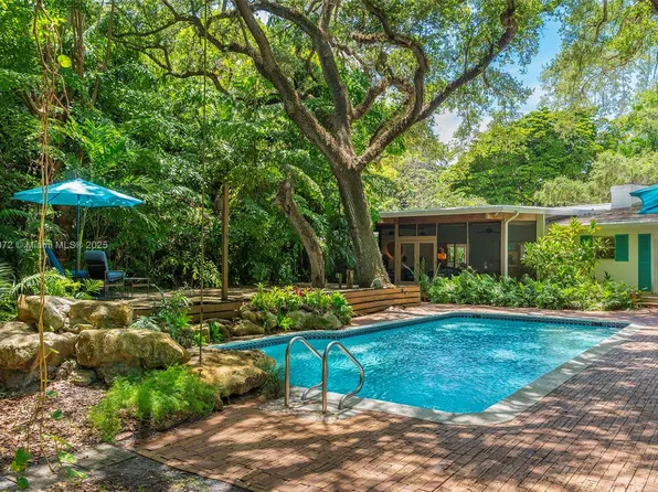 3540 N Moorings Way, Miami, FL 33133