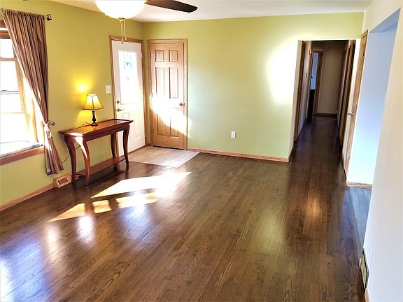 3rd image of 6030 N River Trail Dr