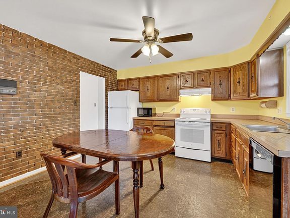 4th image of 500 Bonhill Dr