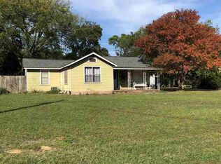 1801 S Lake Harris Rd, White Oak, TX 75693