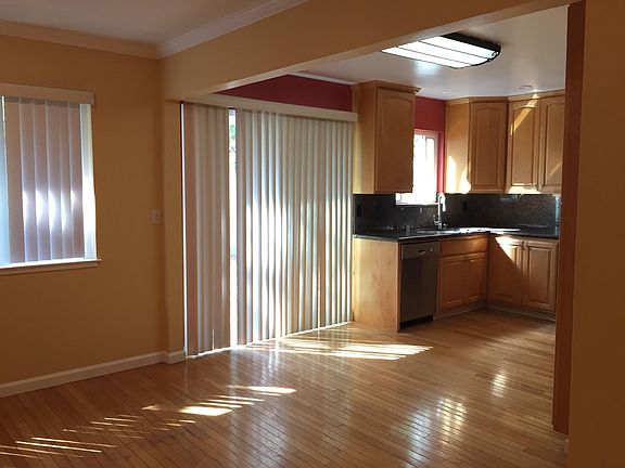 5th image of 3993 Starview Dr APT 1