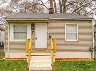 991 S Ballenger Hwy, Flint, MI 48532