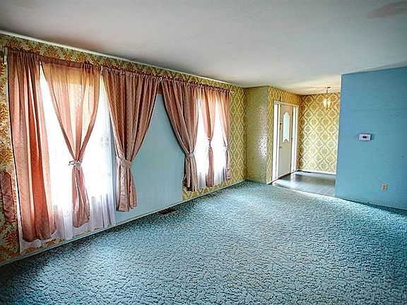 5th image of 5507 Royalwood Dr