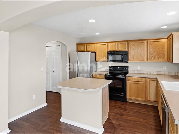 3rd image of 16714 Bayou Way