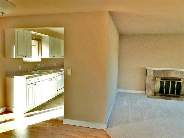 14429 SE 37th St — Photo 3