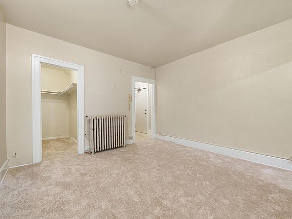 5th image of 1520 Melrose Ave APT 302