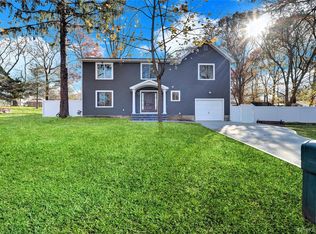 6 Renee Court, Centereach, NY 11720