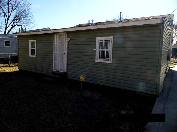 2nd image of 2049 E Woodrow Pl