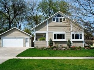 410 Indianapolis Ave, Downers Grove, IL 60515