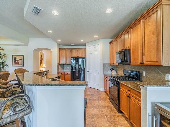 5th image of 1407 Emerald Dunes Dr #30