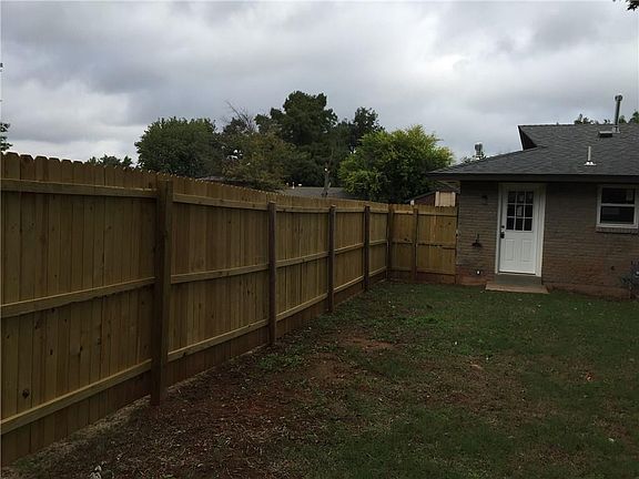 5th image of 3312 Eastwood Cir