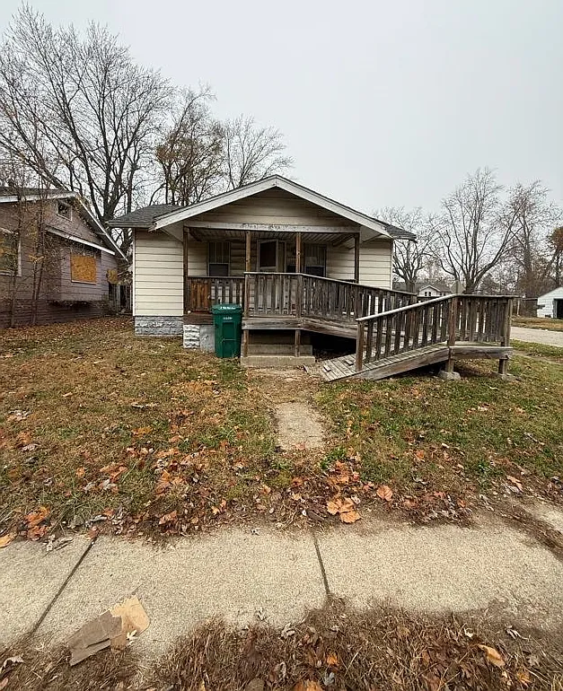 2 bed, $800 — Photo 2