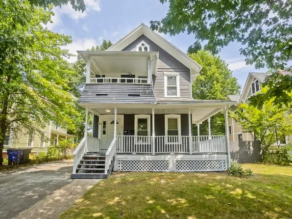 107 Thompson St, Springfield, MA 01109