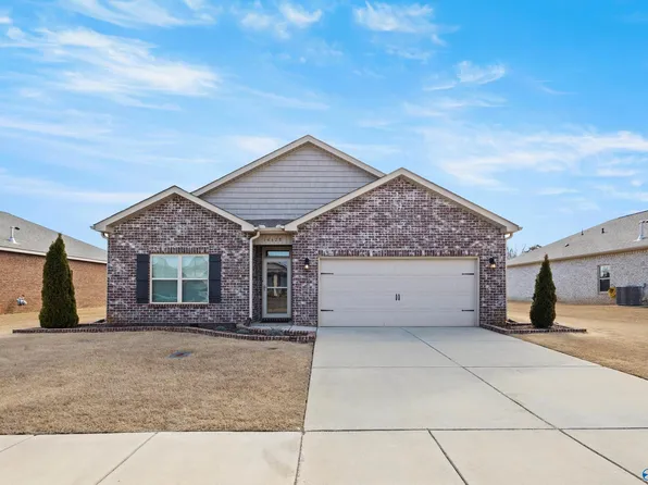 14628 London Ln, Athens, AL 35613