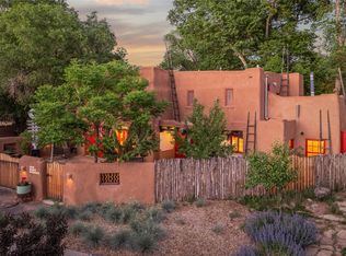 629 Webber St, Santa Fe, NM 87505
