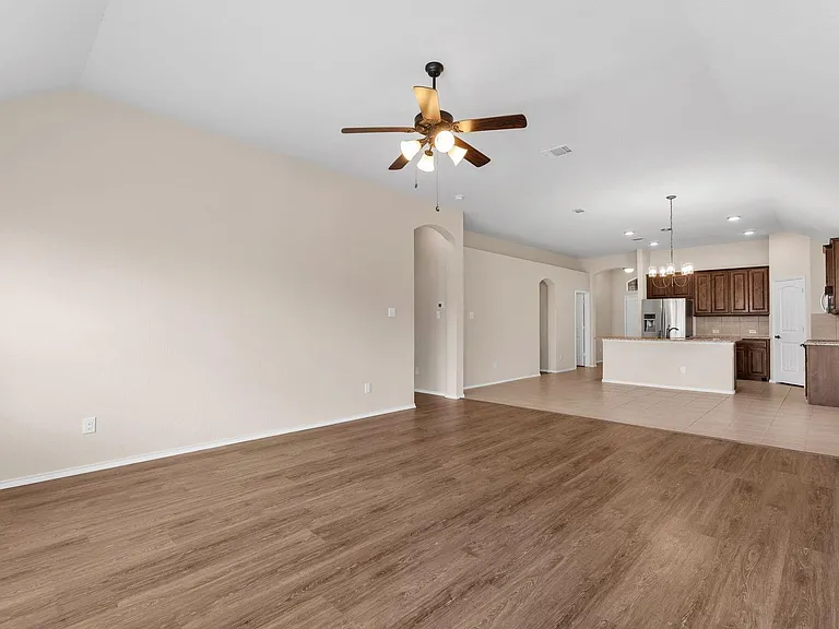 2120 Blakely Ct — Photo 7