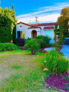 1936 S Barrington Ave, Los Angeles, CA, 90025