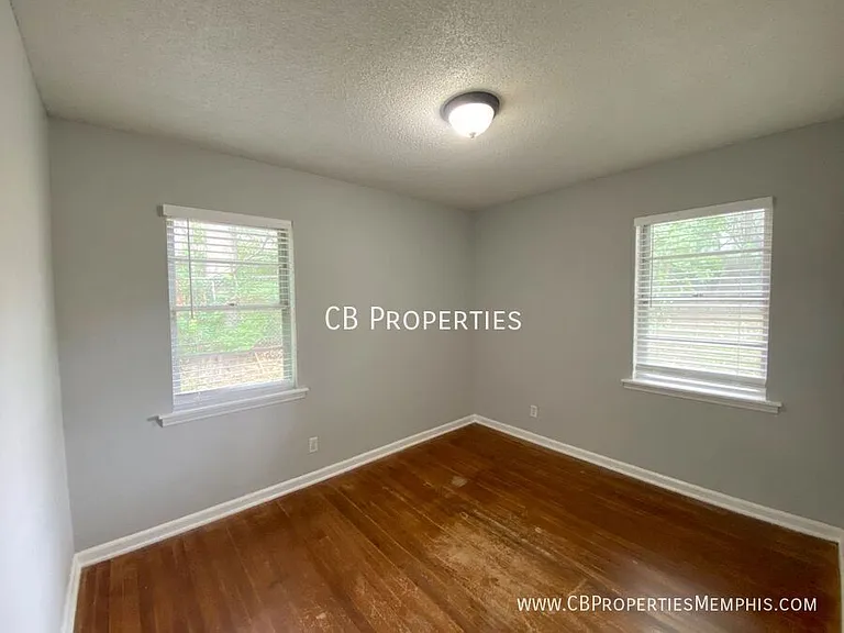 8282 Fayette Cv — Photo 3