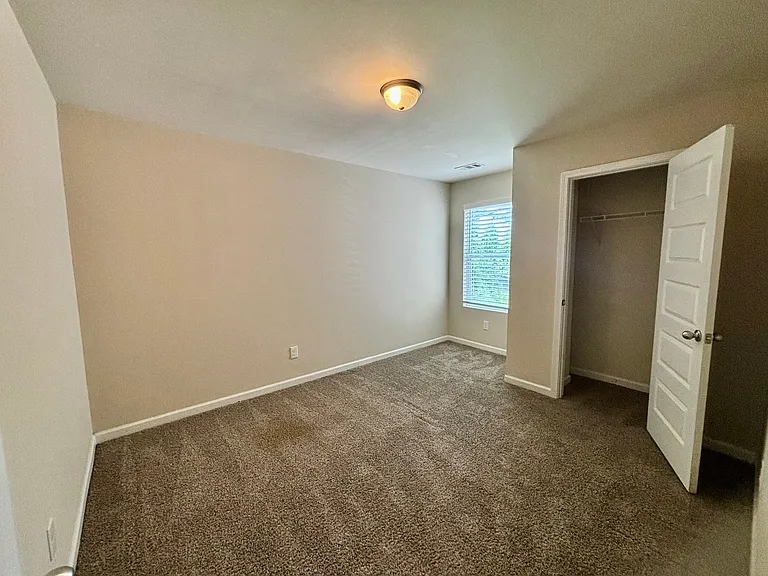 629 Carlton Pointe Dr — Photo 15