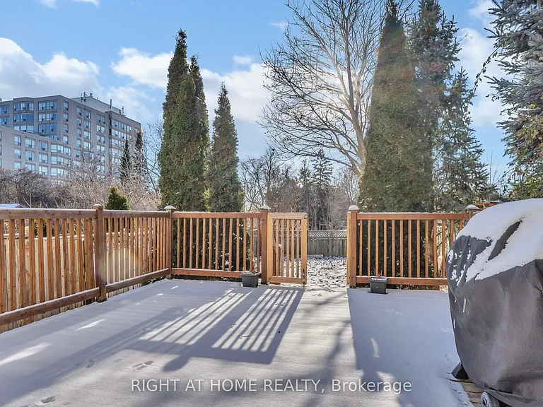 27 Melborne Ct — Photo 25