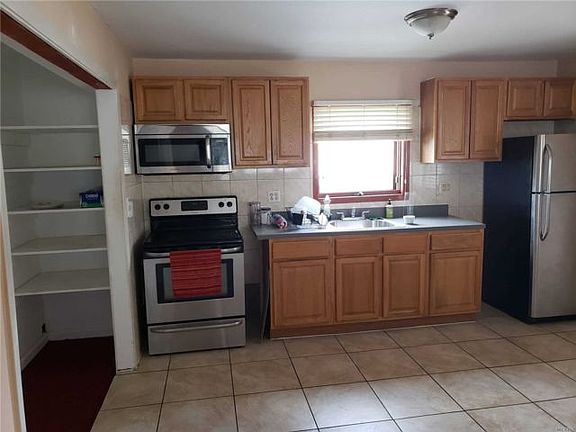 2nd image of 7643 270th St