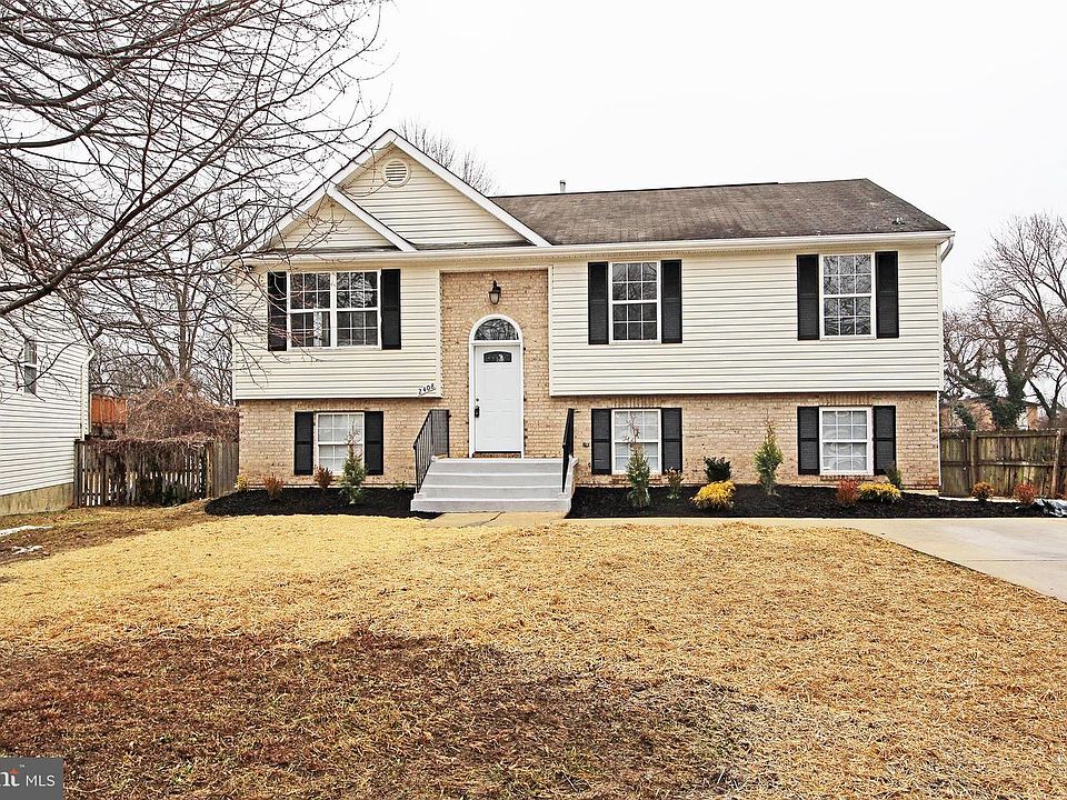 1st image of 2408 Ewing Ave