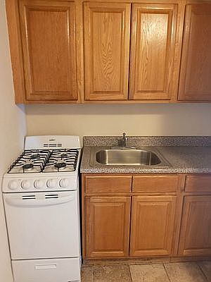 2nd image of 98 Arden St #4H