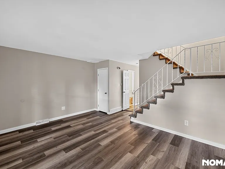 35 Lima St — Photo 6