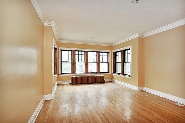 1st image of 4825 N Kedvale Ave