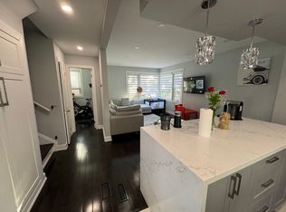 27 Tofield Cres #2, Toronto, ON M9W 2B8