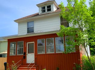 1021.5 N 4th St, Mankato, MN 56001