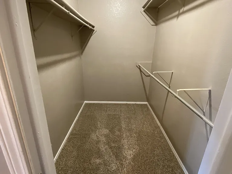 Walnut Creek Apartments — Photo 126