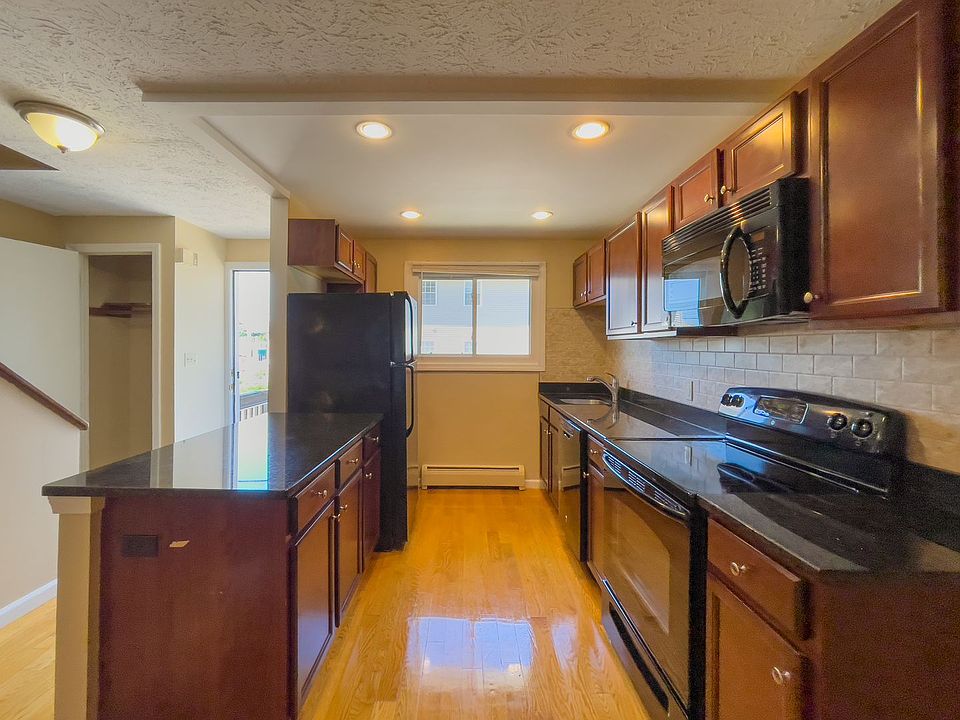 Linwood Apartments Colchester, CT Zillow