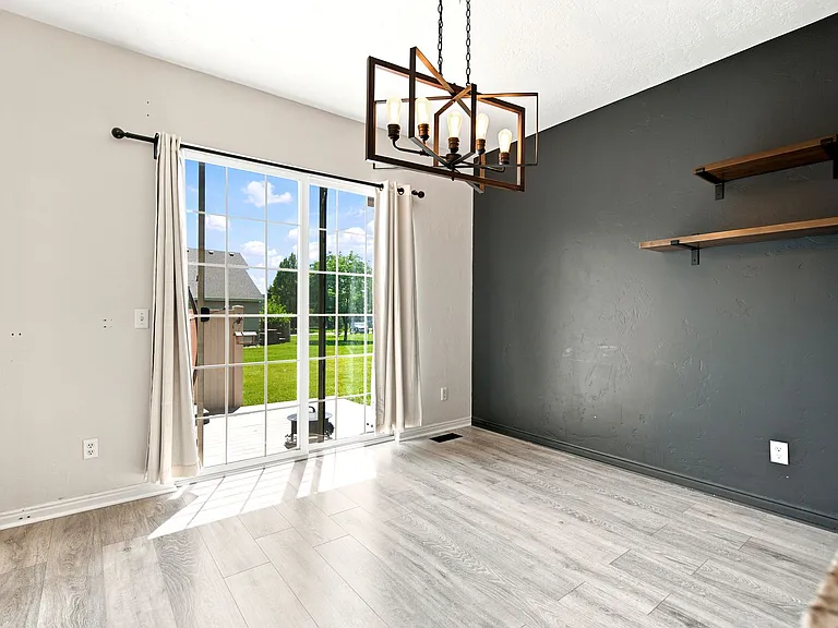 152 S 930th St E — Photo 12