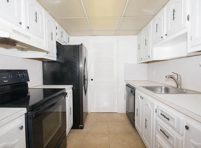 301 Croton Ave #310 — Photo 6