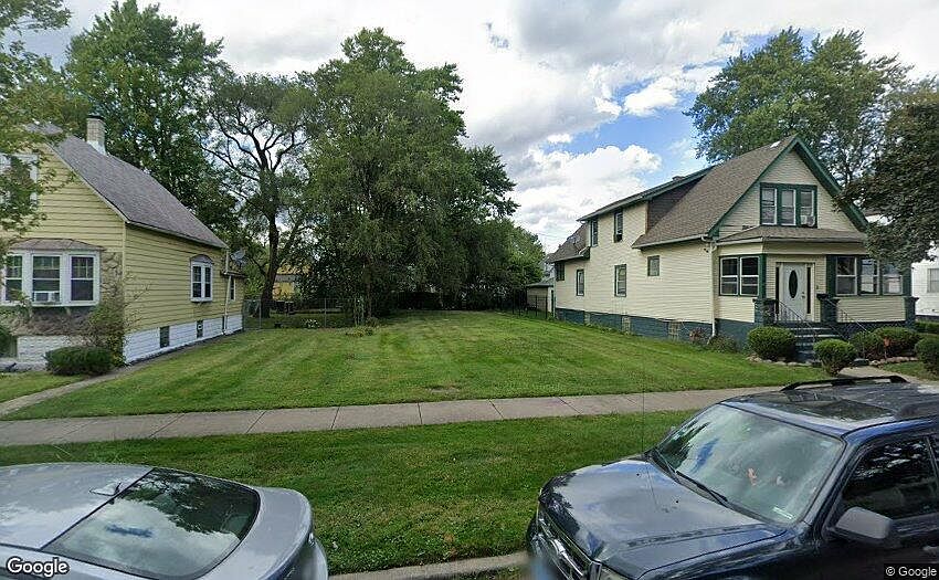 1st image of 244 W 106th St