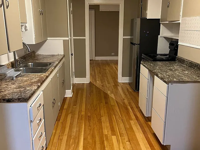 147 Fraser Ave — Photo 12
