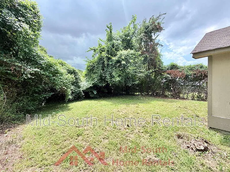 4505 Villagreen Dr — Photo 4