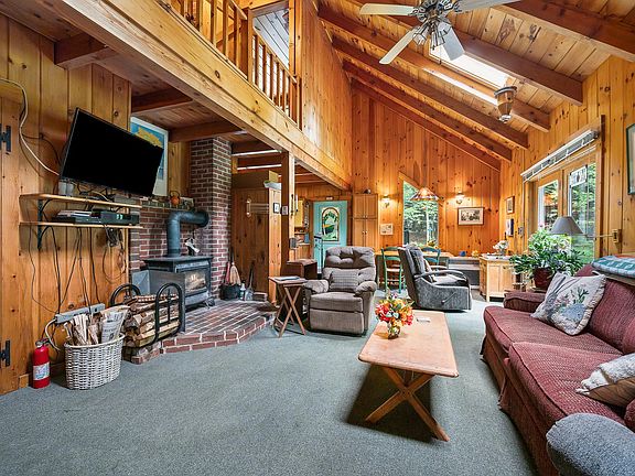 3rd image of 39 Arbor Way