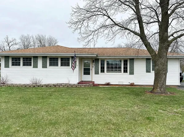1211 Vista Dr, Wilmington, IL 60481