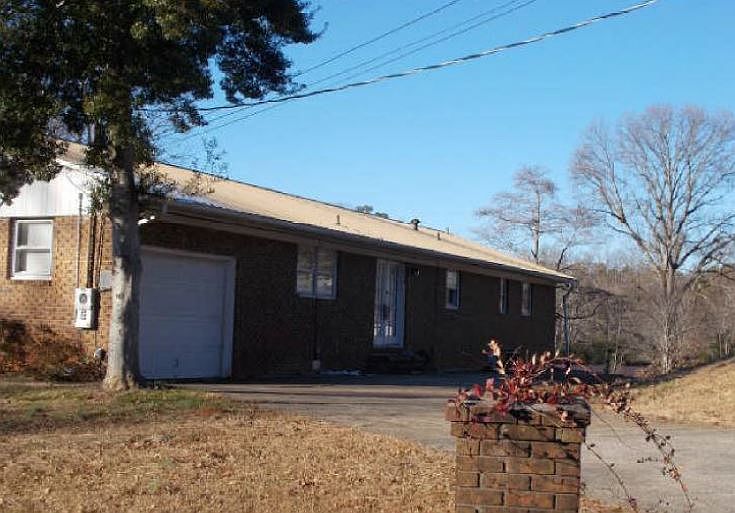 2nd image of 1221 Chatwood Dr