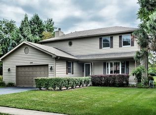 1304 Annie Ln, Libertyville, IL 60048