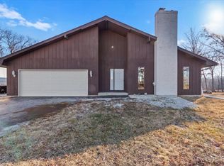 11N169 McGough Rd, Hampshire, IL 60140