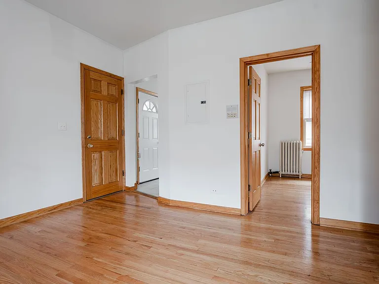 2620 W Gunnison St #3 — Photo 10