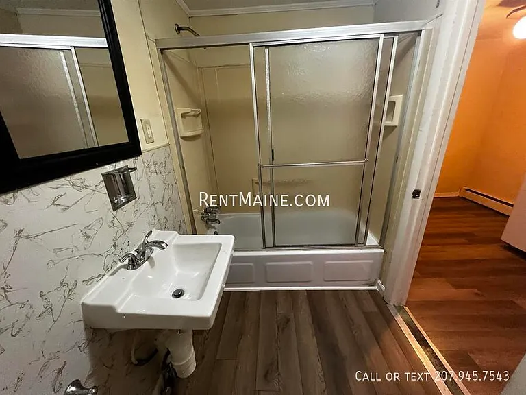 34 Sanford St #3 — Photo 8