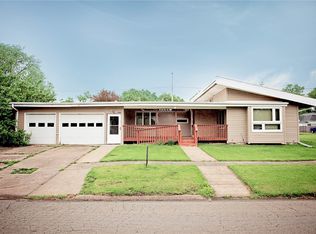 312 S High St, Baxter, IA 50028